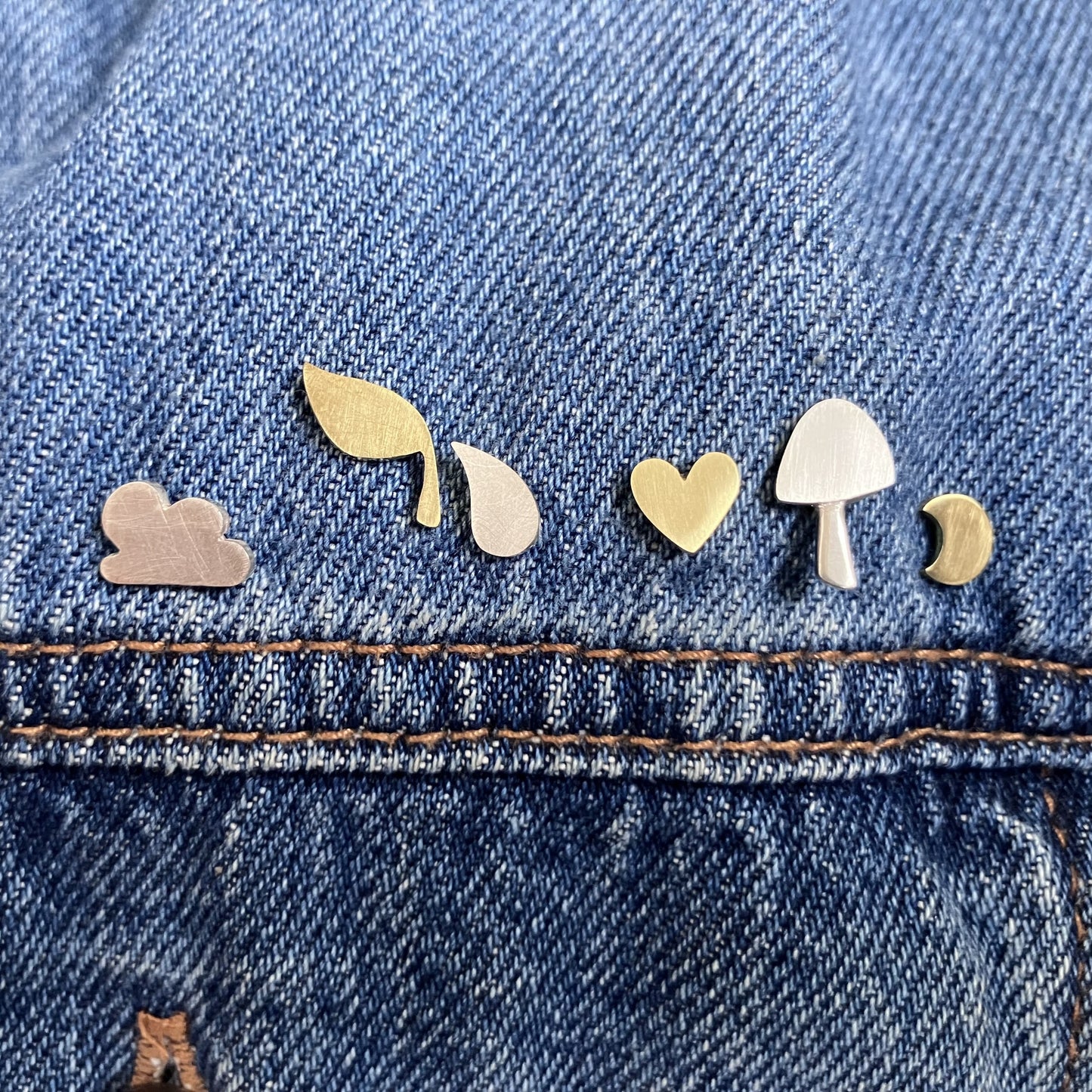 Silver or Brass Lapel and Collar Pin - 3hr class