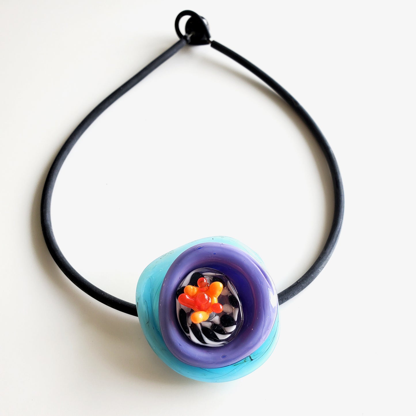 Blown Disc Flower Necklace